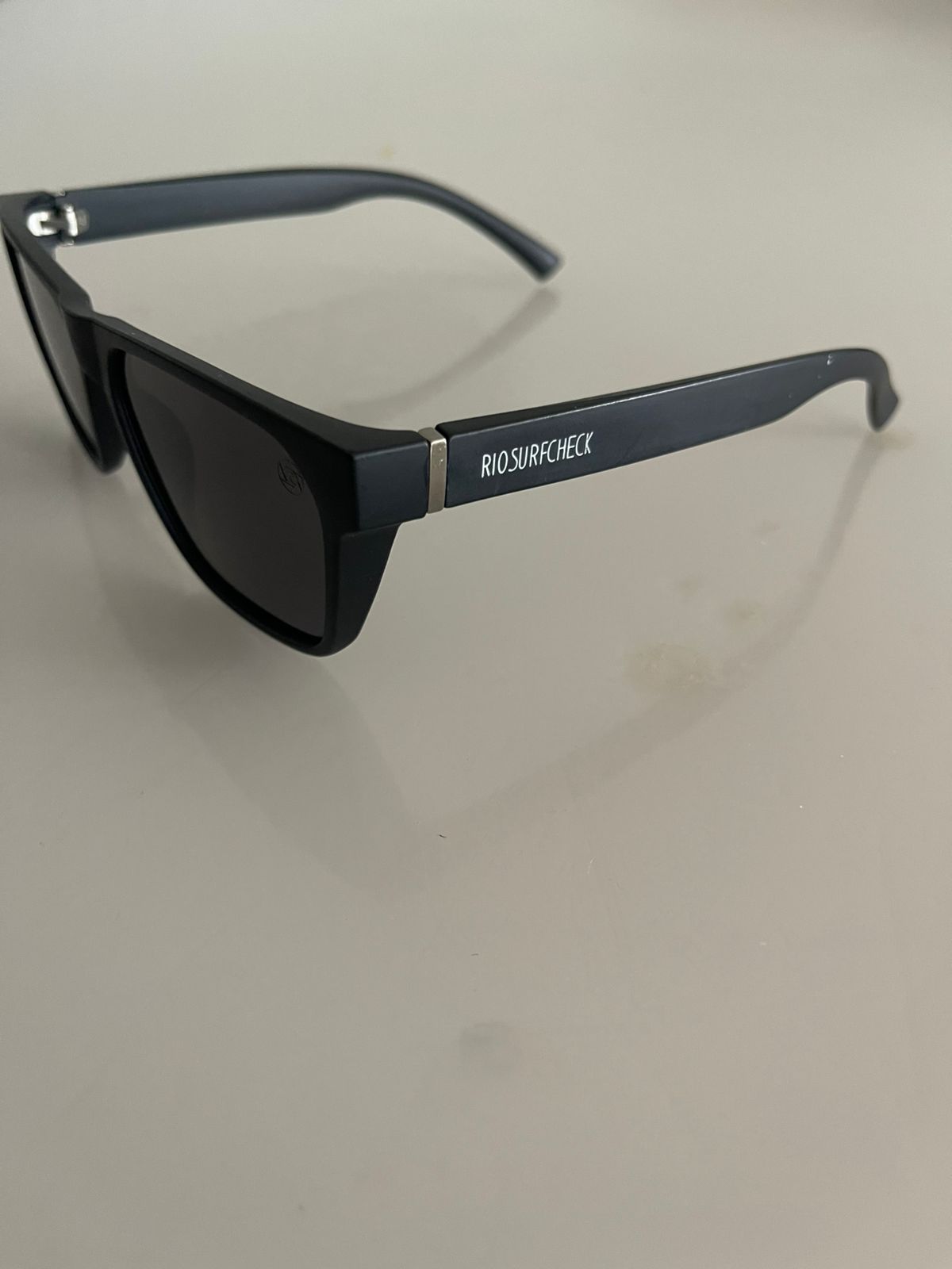 Óculos de Sol Rio Surfcheck | Modelo Bold Black - Imagem 2