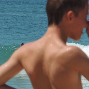 Video 75 - 8w Rua do Surf 2026-04-05